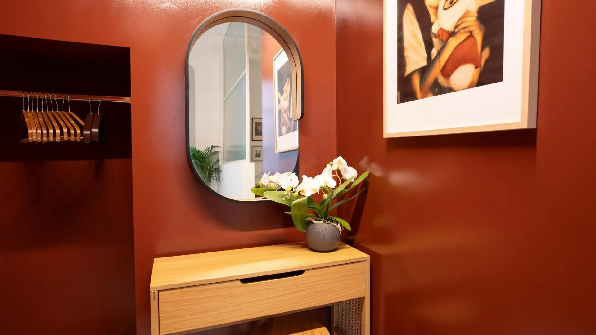 L'Agone In Centro - Il Mio Piccolo Nido Di Design Nel Centro Di Como 0*,  Italia